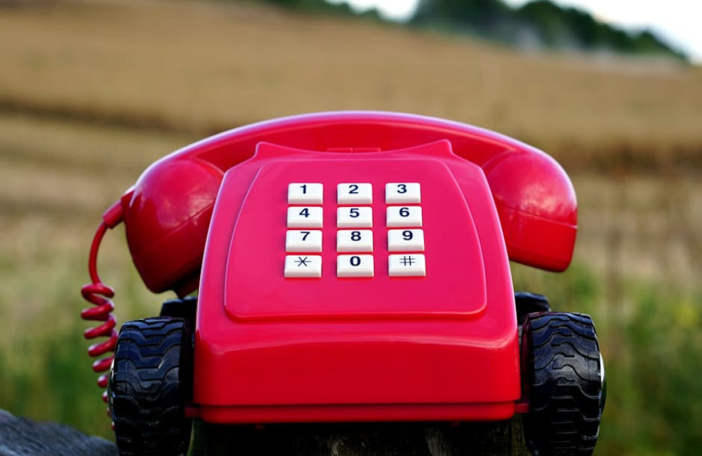 Van wie is het telefoonnummer 088-1200120? Wij zochten het uit