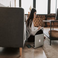 Deze producten helpen bij het ergonomisch inrichten van jouw thuiswerkplek